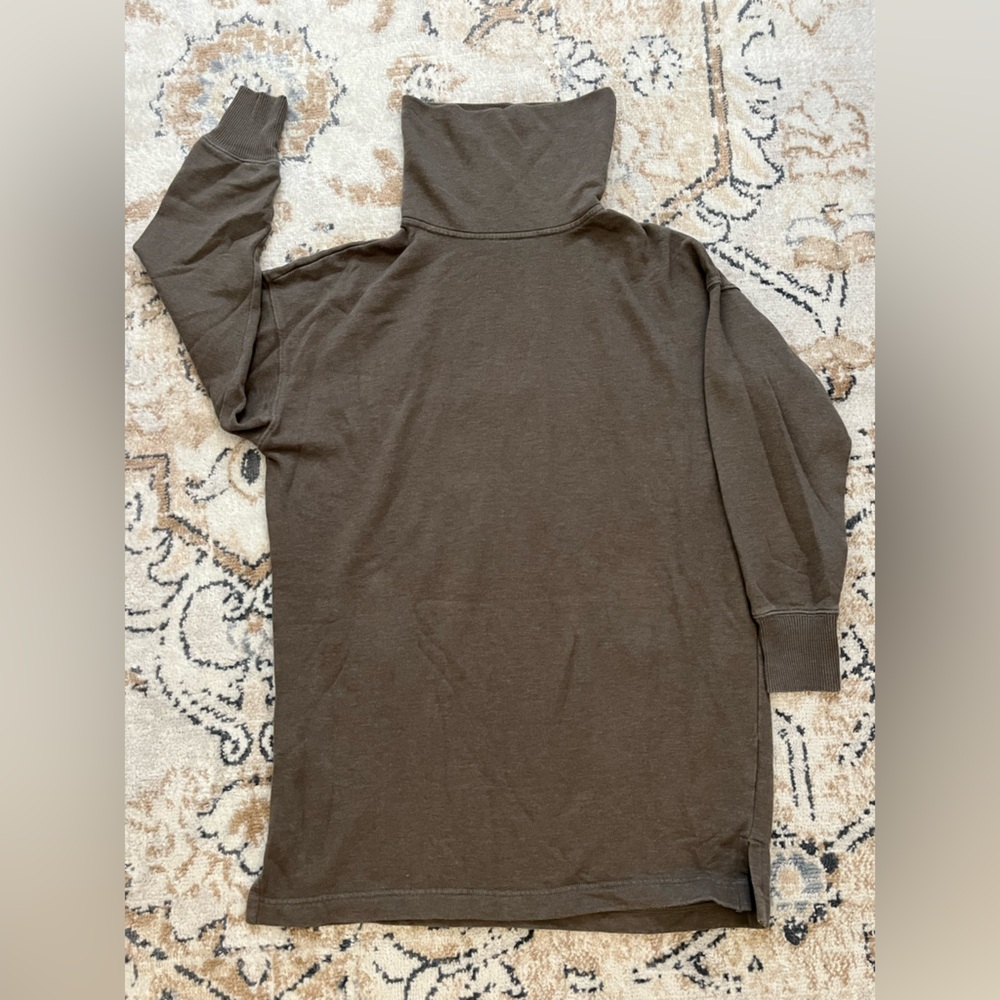 Aerie Women’s Turtleneck Tunic Sweatshirt